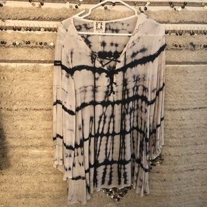 white/ black tie die lace up shirt - PPLA